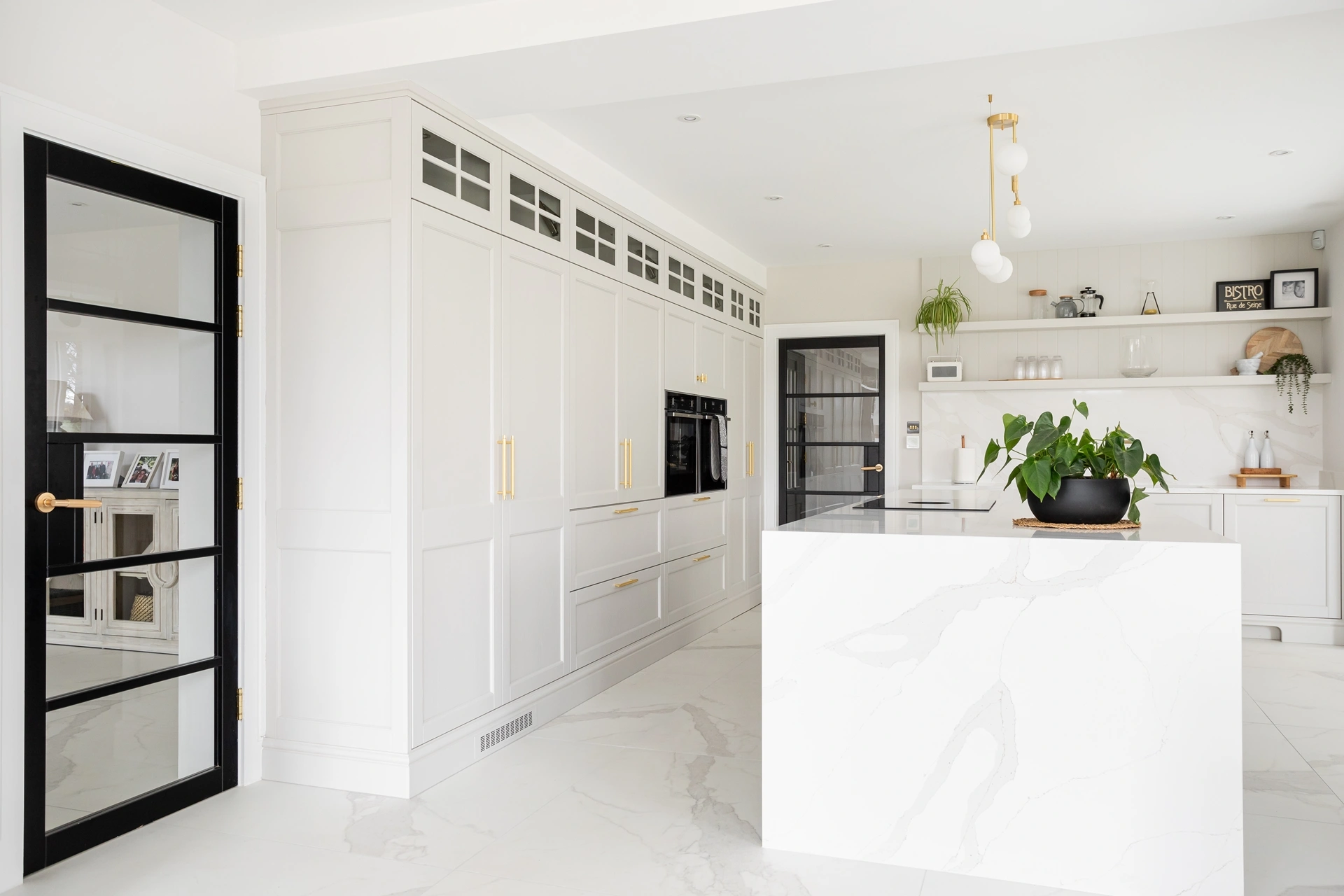 Custom White Shaker Cabinets with Calacatta Gold Quartz Worktop Doran Kitchens