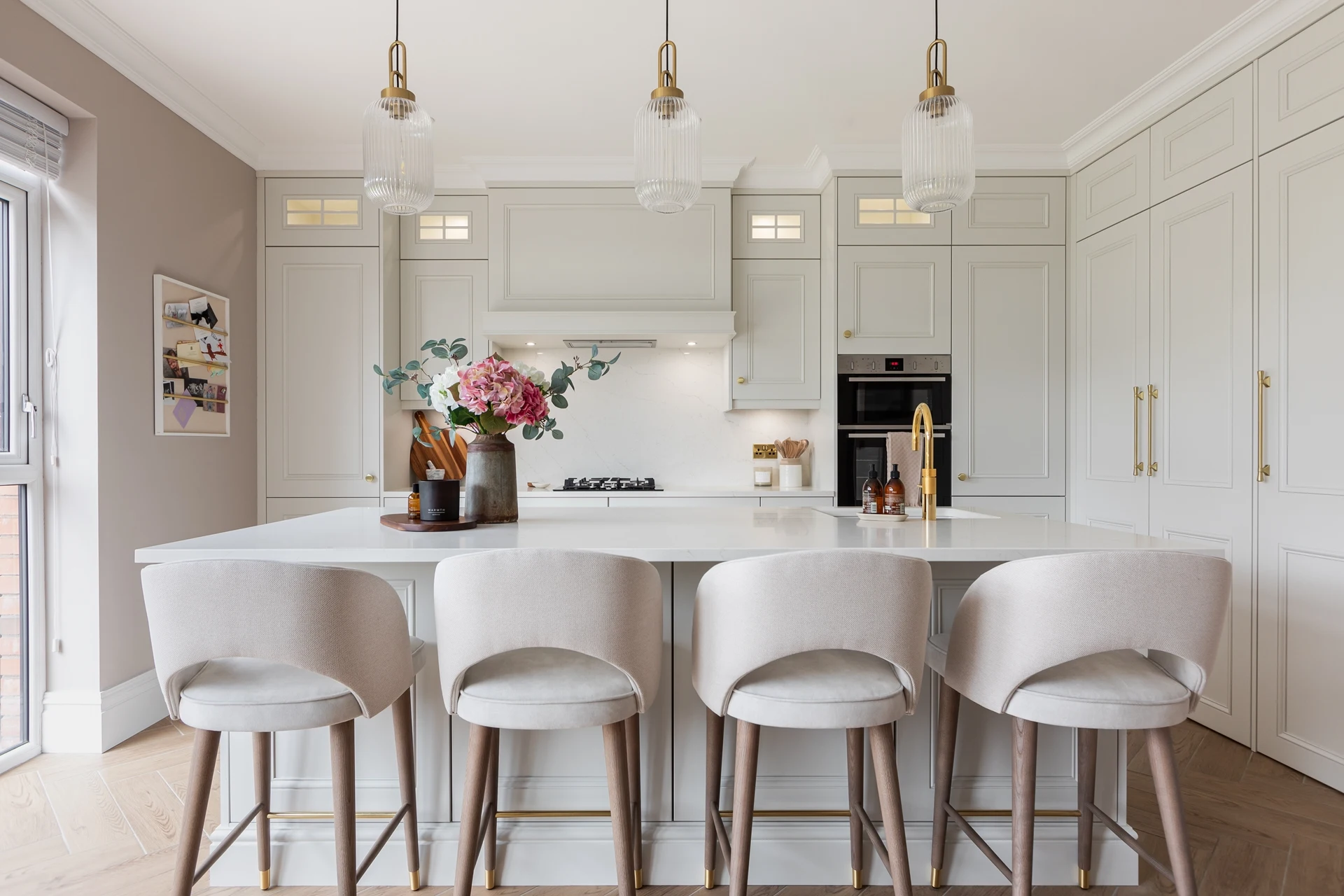 Classic Kitchen Island with Bar Seating and Bespoke Design Doran Kitchens